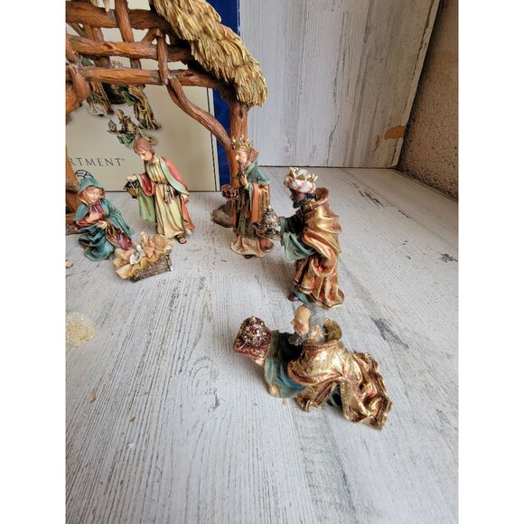 Dept 56 holy night nativity scene Xmas figure collectible decor set - Picture 8 of 14